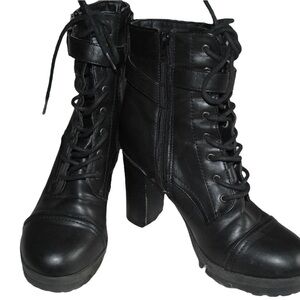 Black heeled lace up Zip Up Moto Boots Women’s Size 8